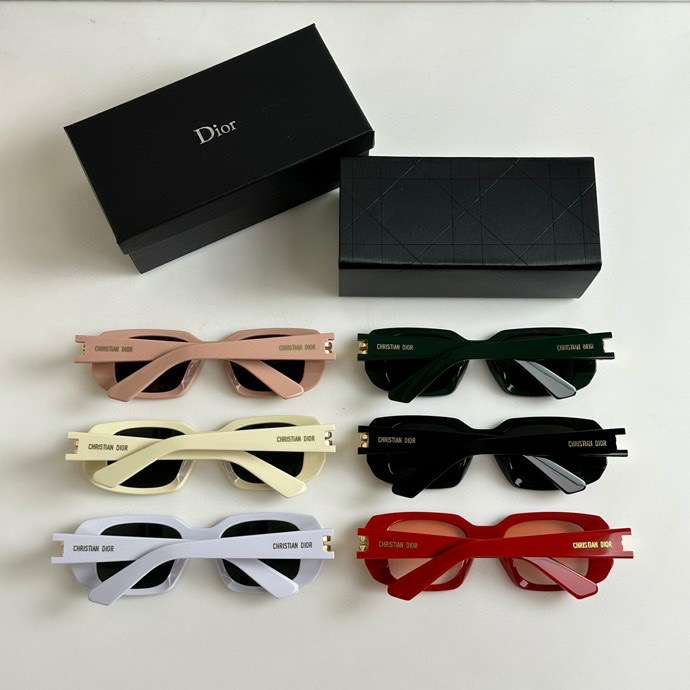 Picture of Dior Sunglasses _SKUfw54044636fw